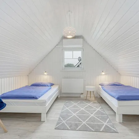 2 Bedroom Lovely In * Zerpenschleuse