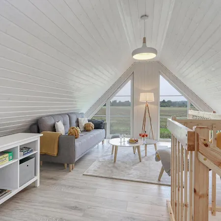 Holiday home 2 Bedroom Lovely In Zerpenschleuse